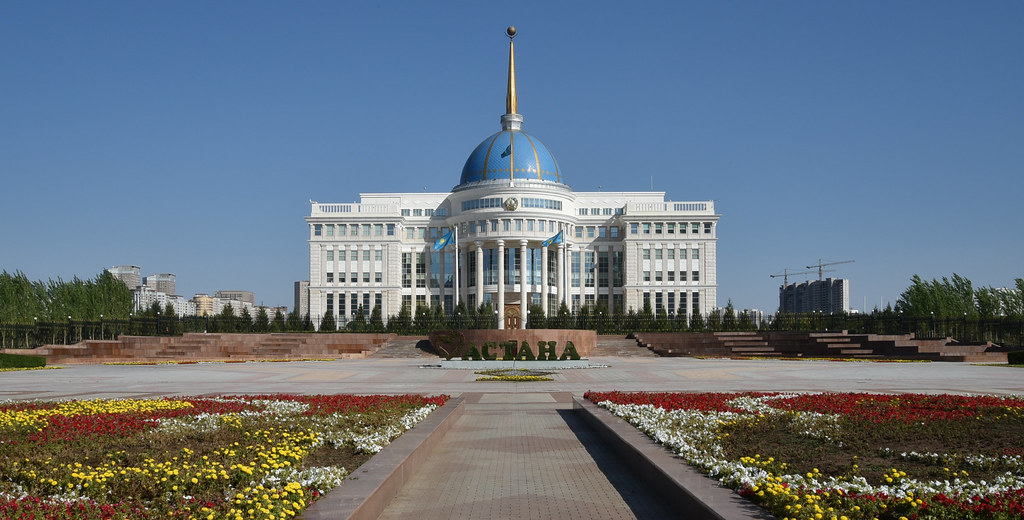 Memleket basshysynyń Jarlyǵymen birqatar eldiń Elshileri taǵaıyndaldy