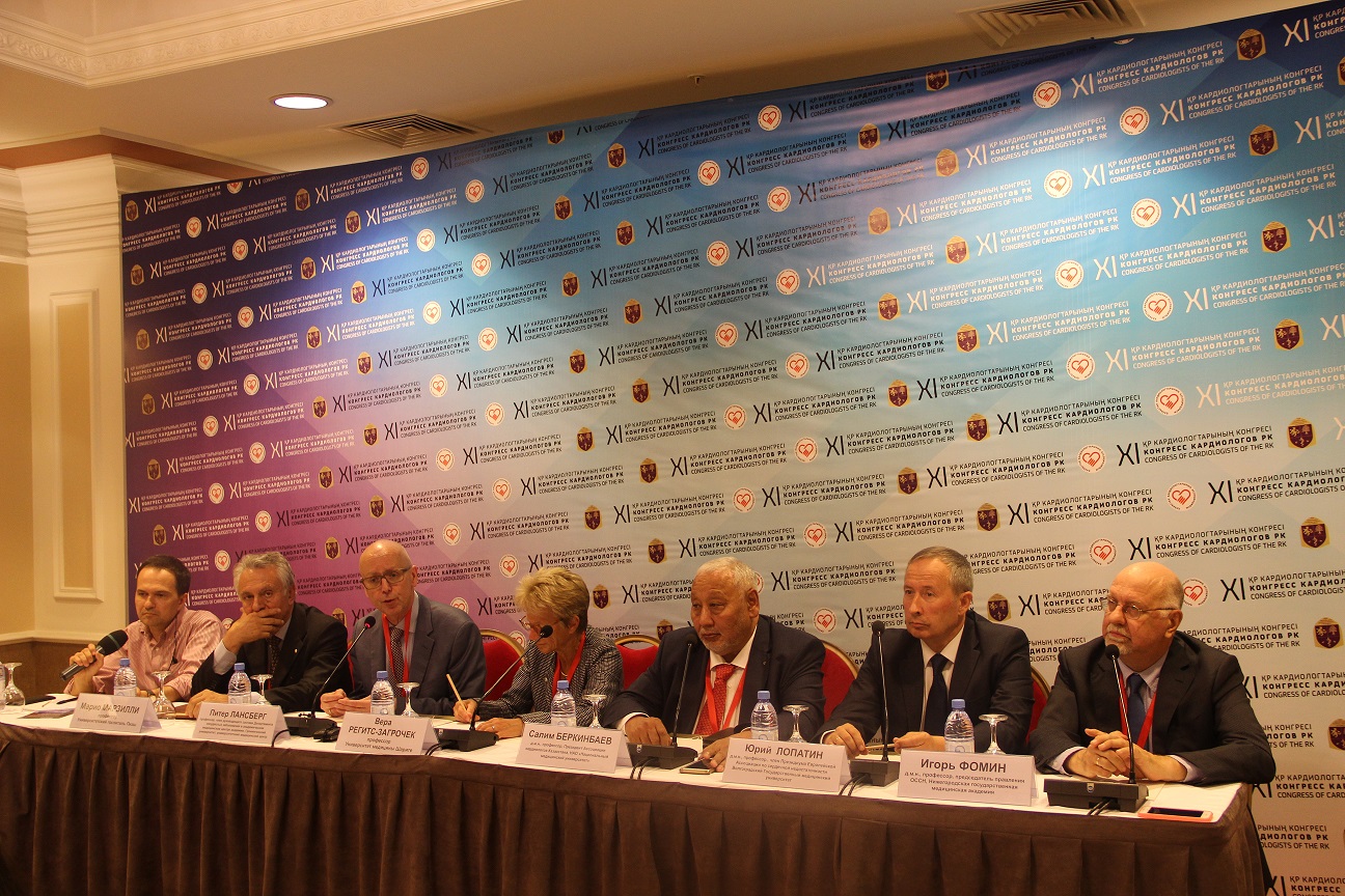 Qazaqstan kardıologtarynyń XI kongresi ótip jatyr