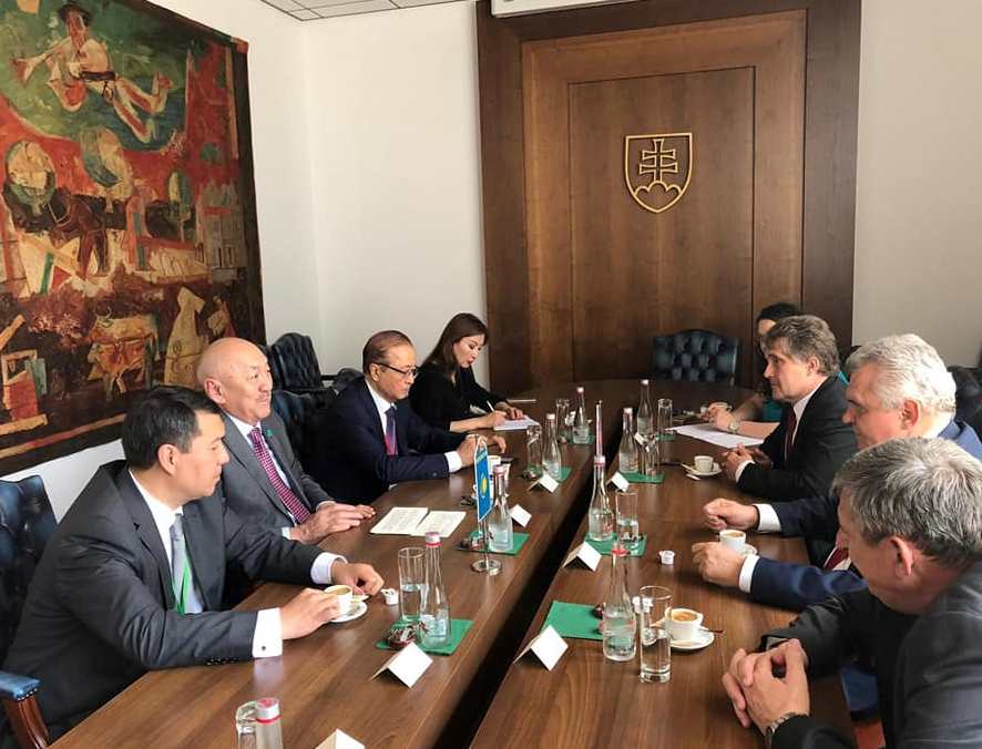 Parlamentshiler NATO Parlamenttik Assambleıasynyń kóktemgi sessııasyna qatysty