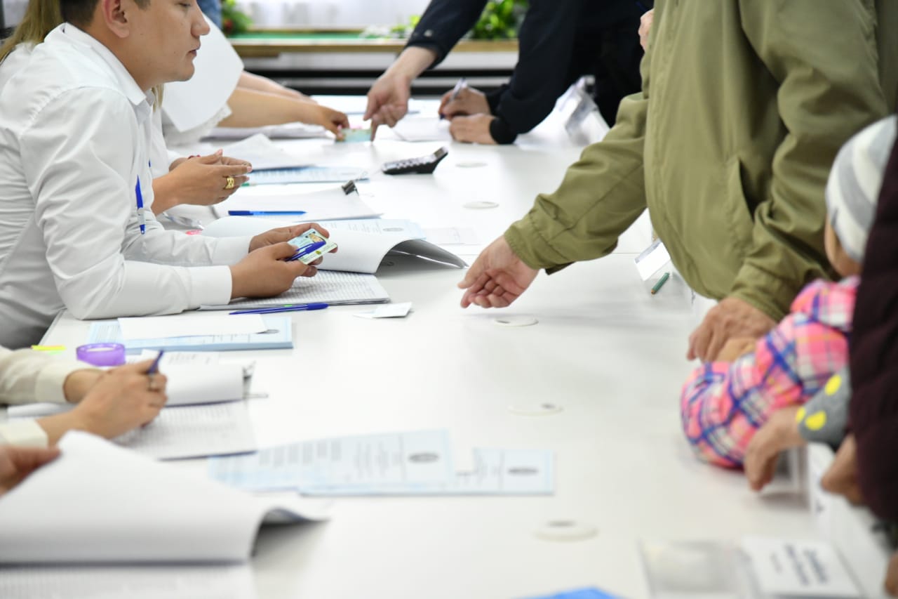 Almaty jastary saılaýda belsendi