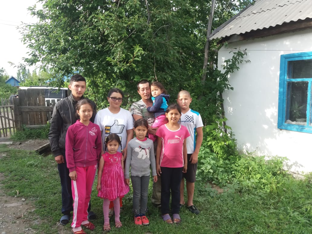 Kúrshim aýdanynda jeti balanyń anasy daýys berdi