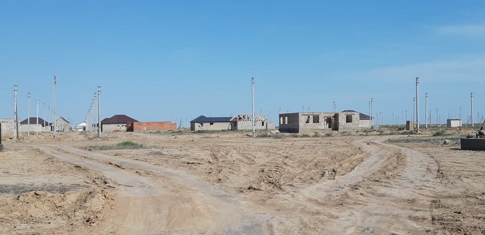 Atyraý qalasynyń ákimi:  «Zaroslyı» eldimekenindegi másele sheshiledi