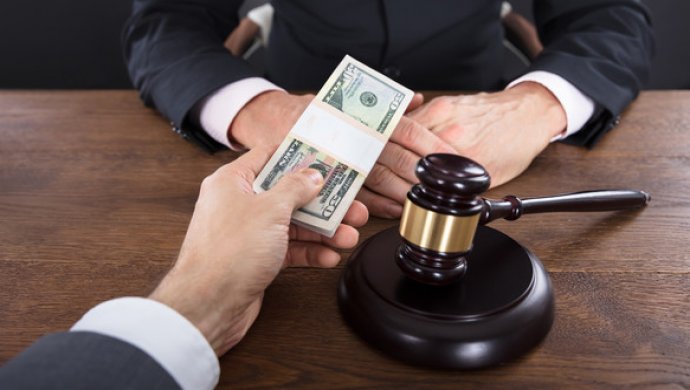 Sybaılas jemqorlyq áreketteri úshin jaýap beredi