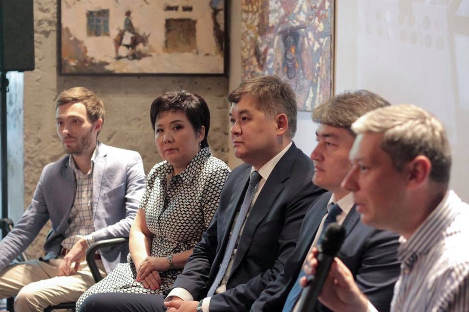 Densaýlyq saqtaý salasyna 362,5 mlrd teńge jetispeıdi