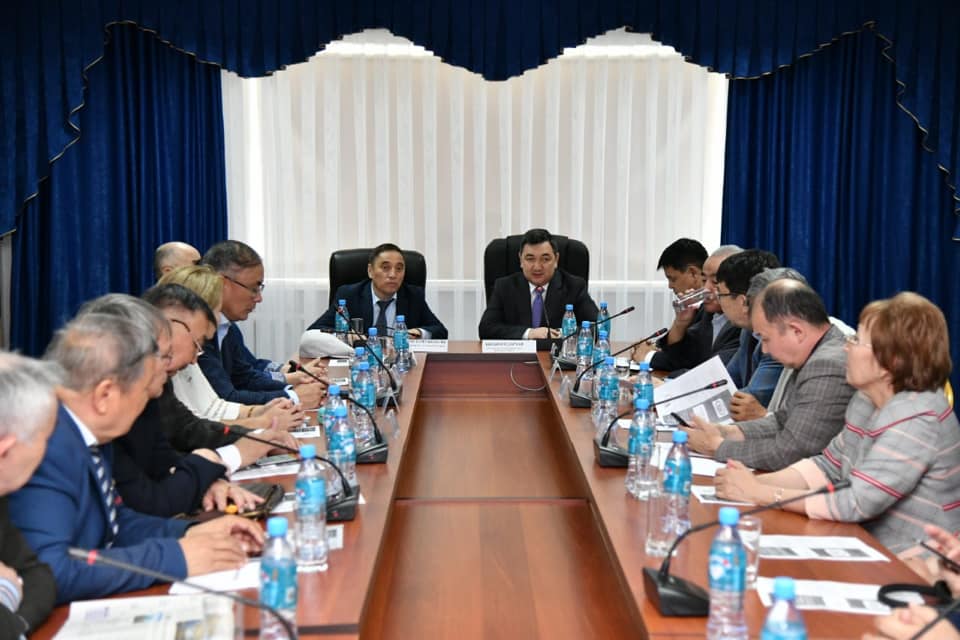 «Egemen Qazaqstan» redaksııasynda ashyq rektorat  ótti