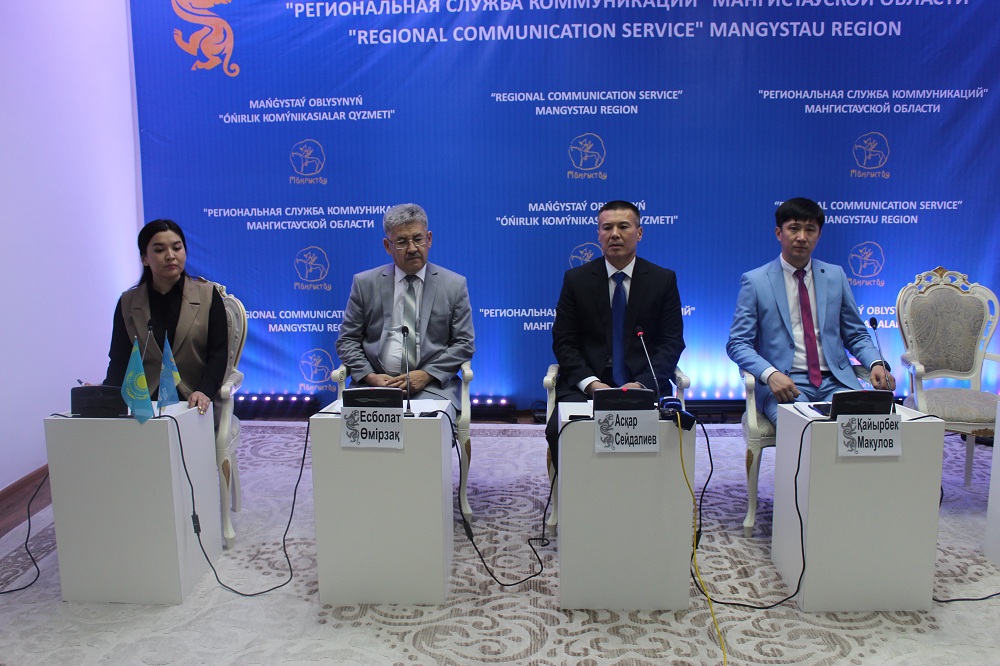 Mańǵystaýlyq túlekterdiń alǵashqy legi UBT tapsyrýda