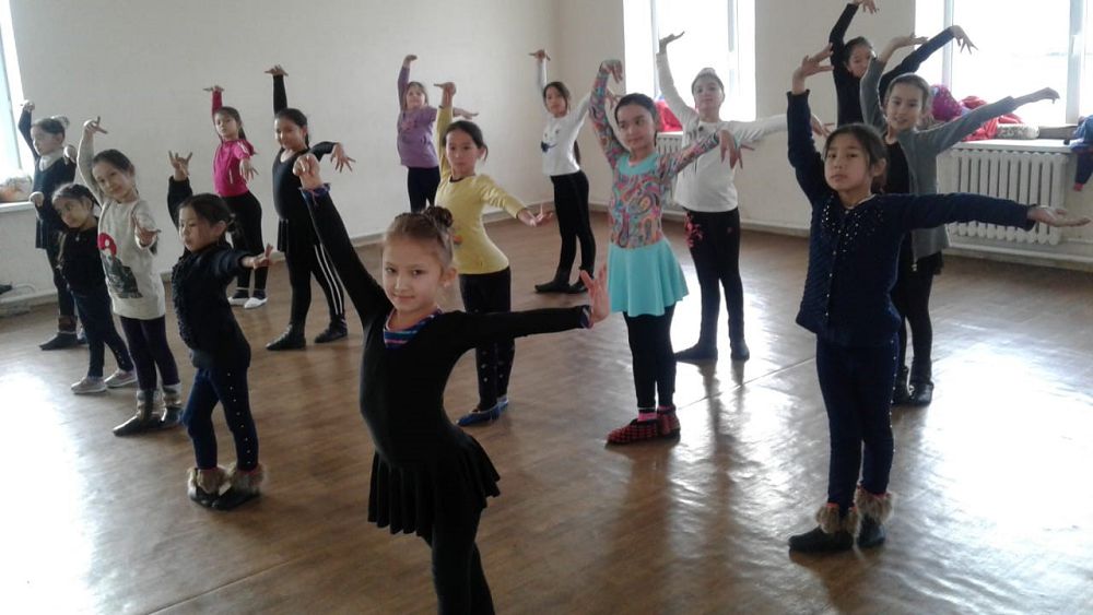 Shuǵyla men Shara aýylda júr