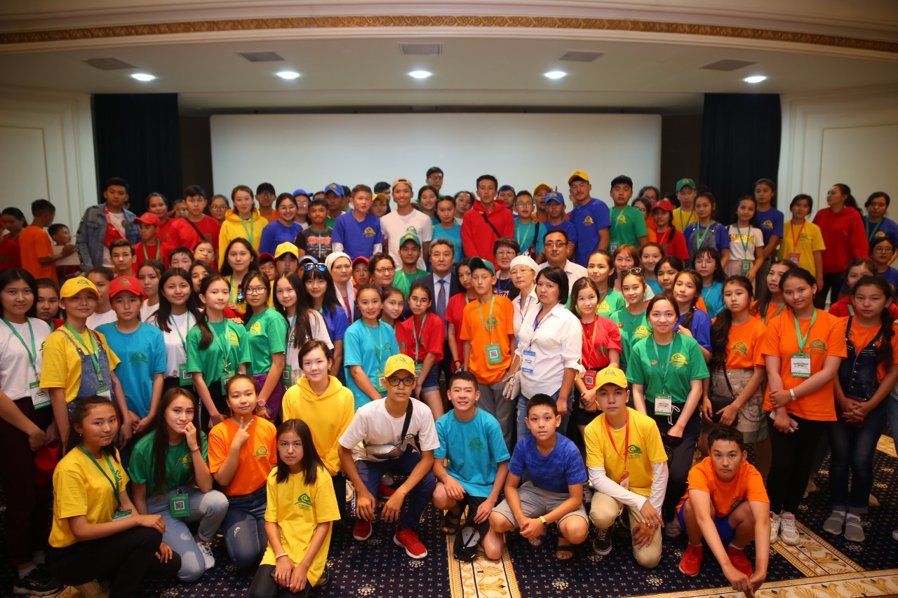 Sheteldik qazaq balalar Elbasy ómirimen tanysty