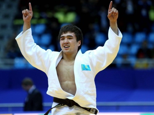 Prezıdent Eldos Smetovti jeńisimen quttyqtady