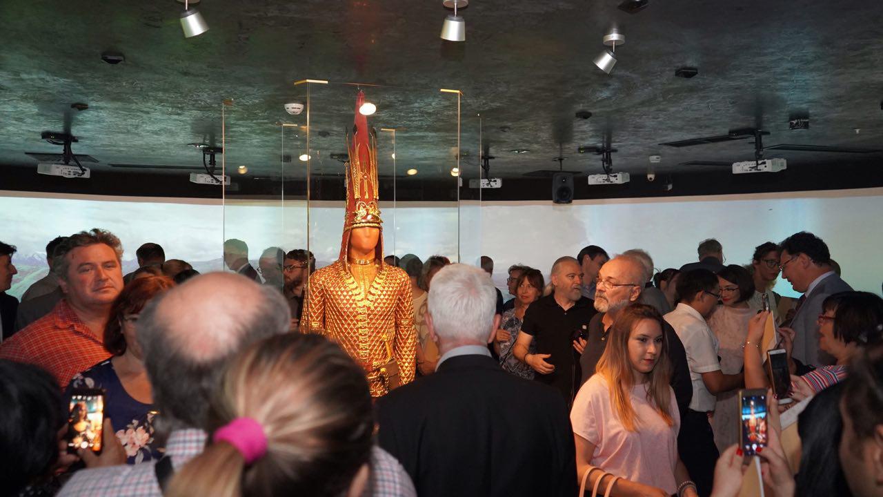 Makedonııada qazaqstandyq «Altyn adam» qoıylǵan kórme ashyldy