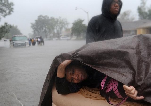 Nepalda sý tasqynynan 43 adam qaza tapty