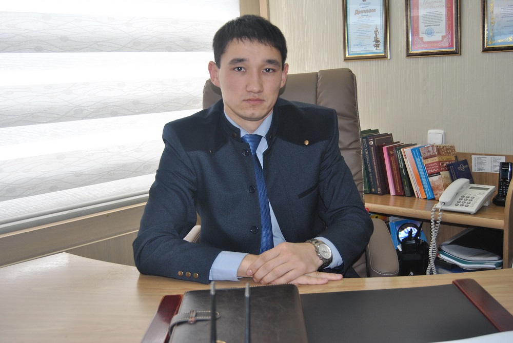 Semeılik Azat Sarpekov Elbasyna jyr estafetasyn joldady