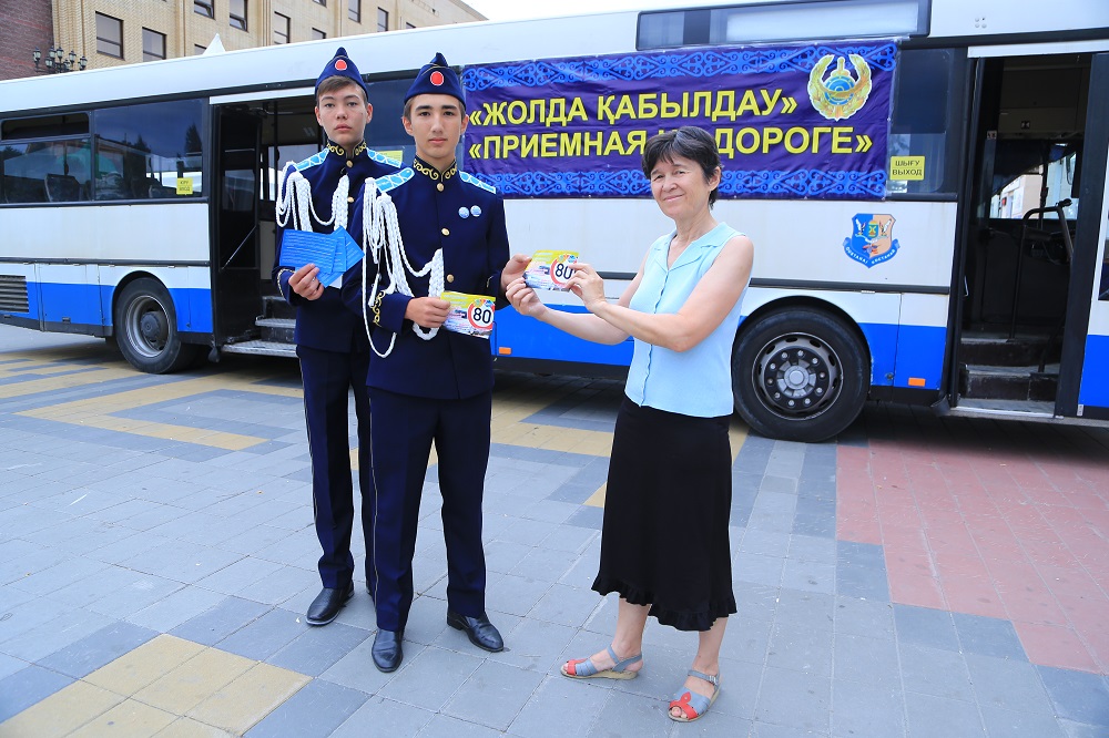 Polısııa departamenti jolda da, jelide de qabyldaıdy