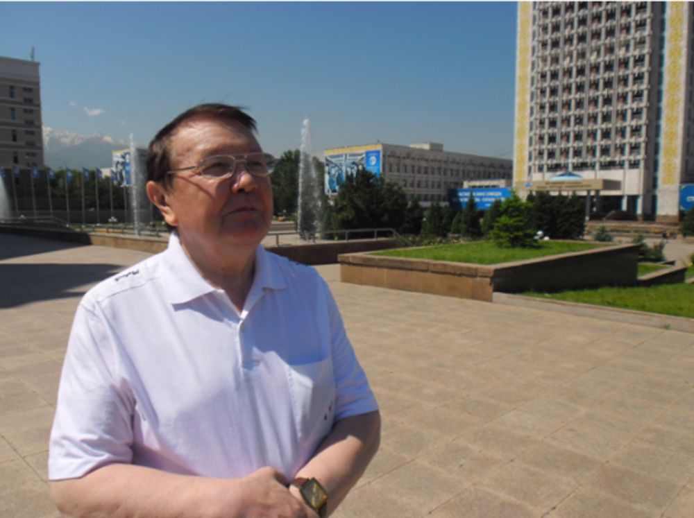 Káken Qamzın: Kórkem til kompıýterlik tehnologııaǵa  ese jibere qoımas