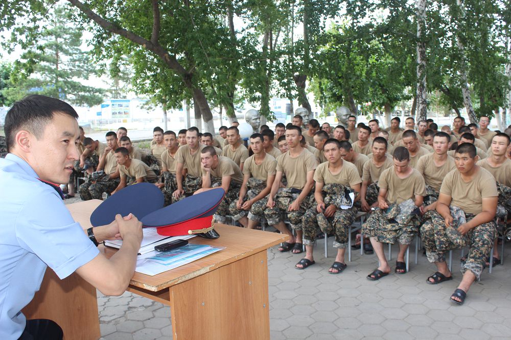 Jastar jyly Polısııa departamenti jastarǵa qoldaý kórsetedi