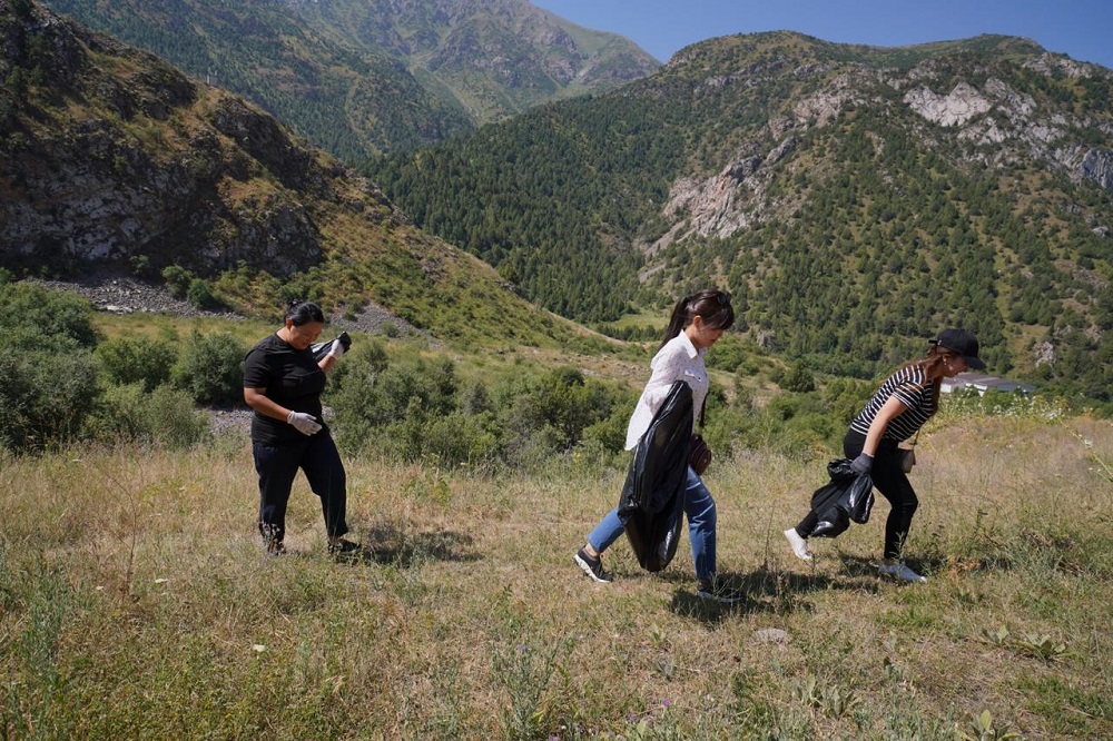 Saıram-О́gem memlekettik ulttyq tabıǵı parkinde ekologııalyq senbilik ótti