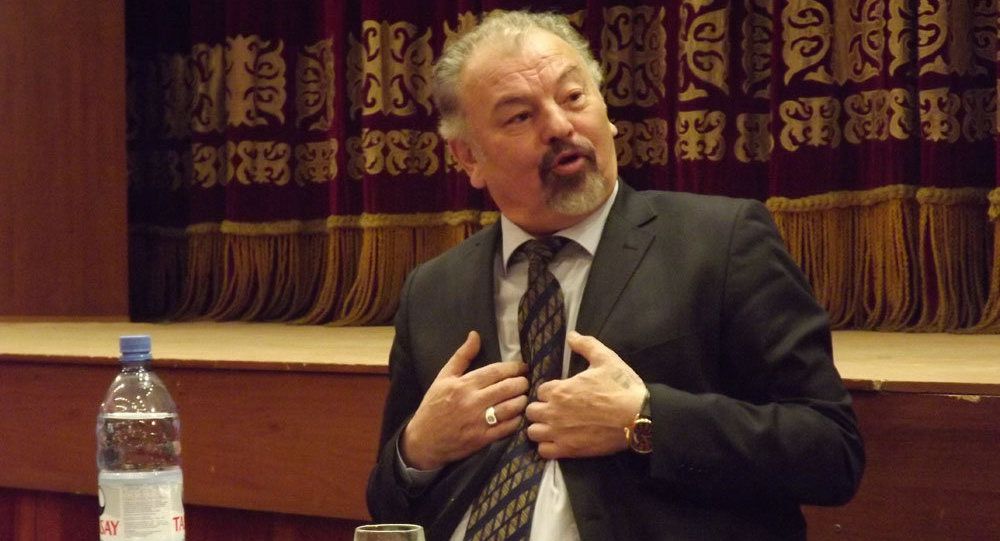 Qazaq teatry... Keshegisi, búgini, erteńi