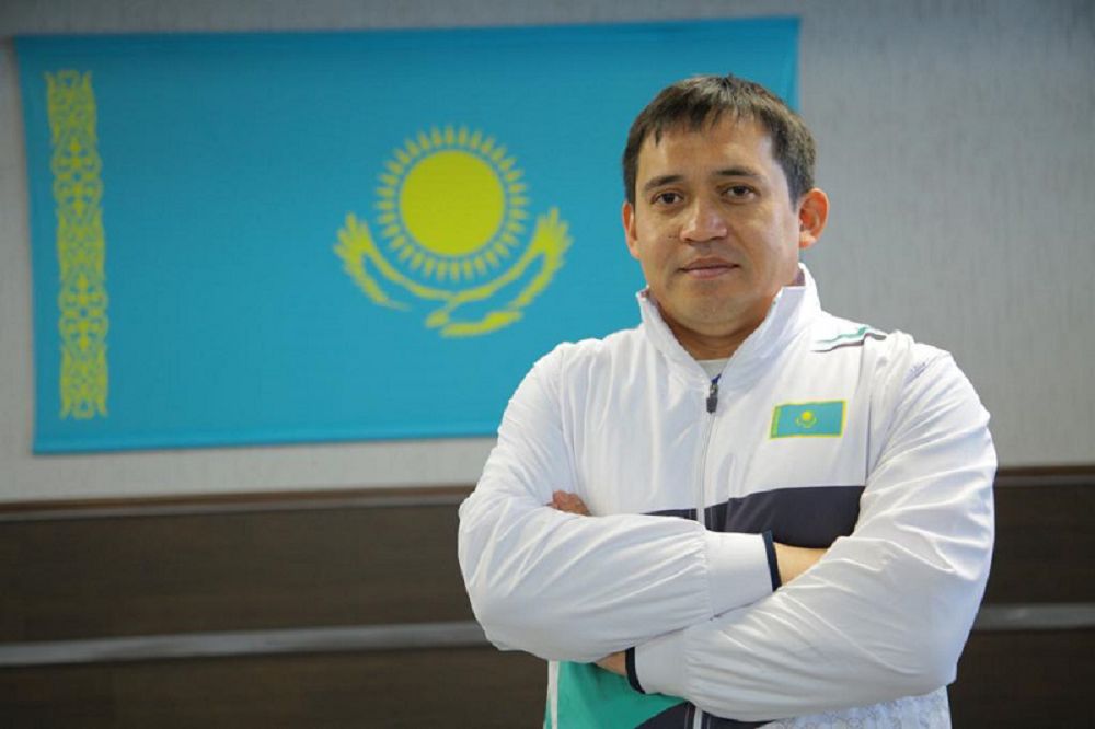 Baqyt AHMETOV, aýyr atletıkadan jastar quramasynyń bas bapkeri: Amerıkalyqtar shákirtterimniń ónerine tánti boldy