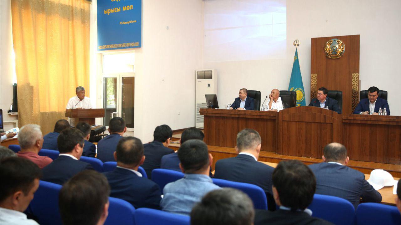 A. Mamın Arys qalasynda