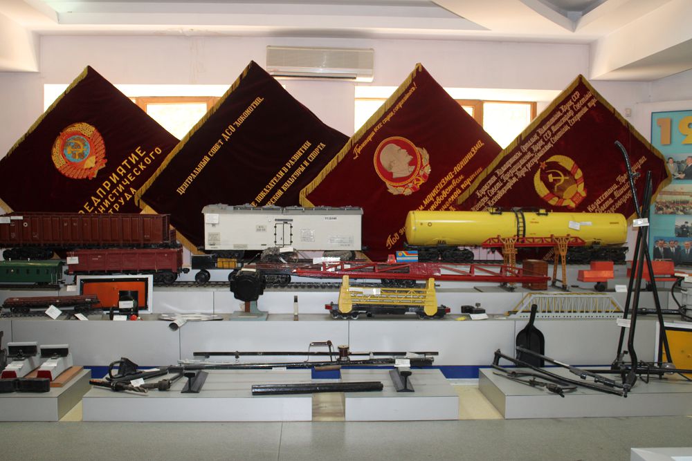 Qazaq temirjolynyń altyn besigi