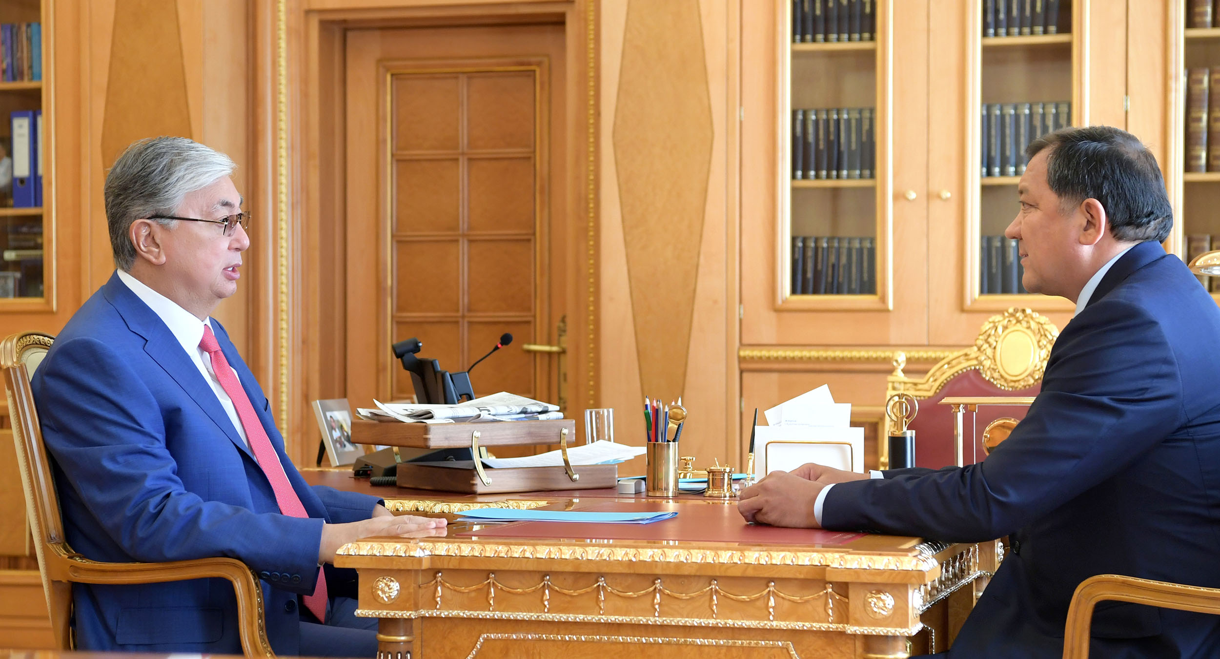 Memleket basshysy Atyraý oblysynyń ákimi Nurlan Noǵaevty qabyldady