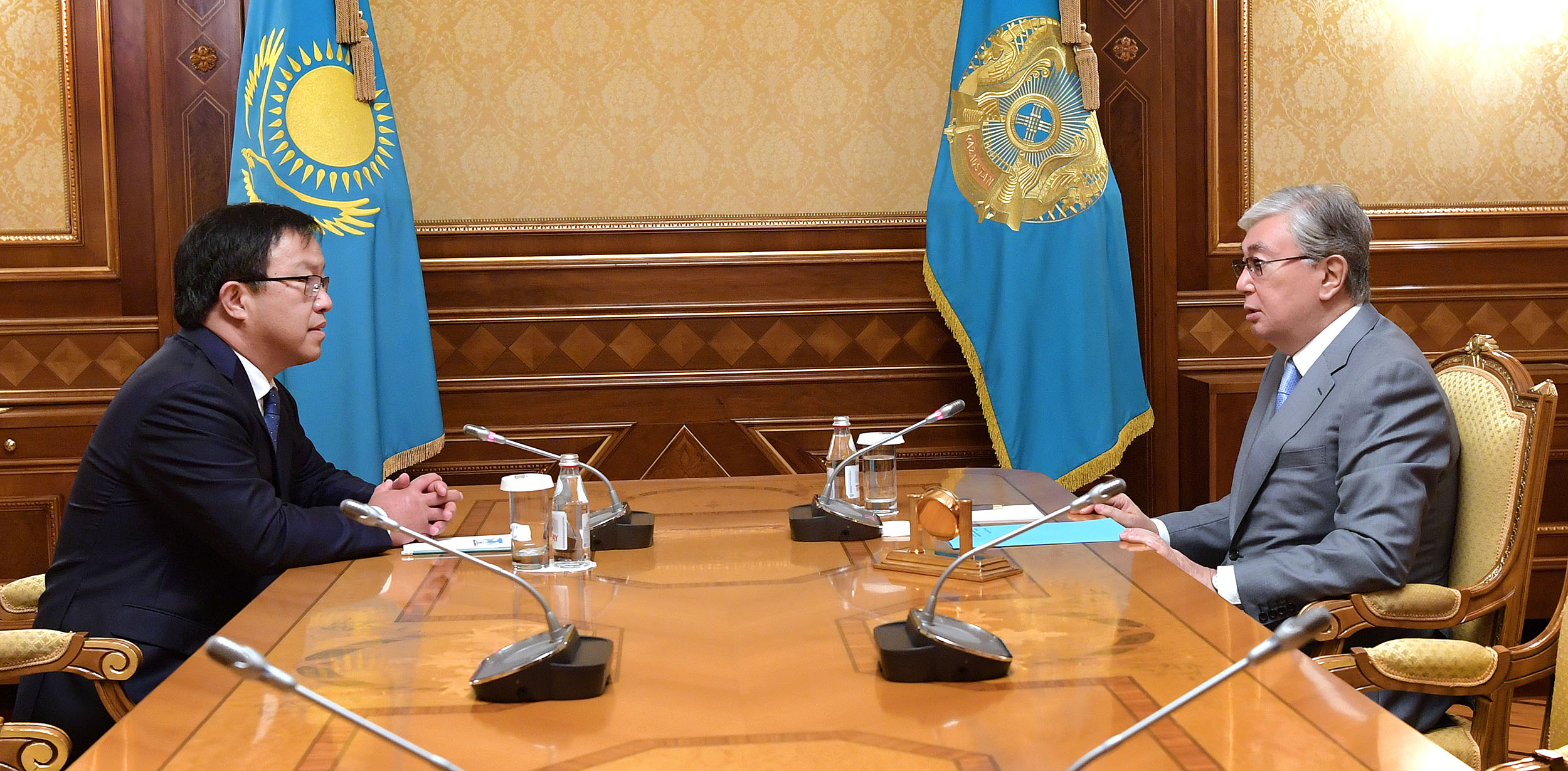 Prezıdent «Ulttyq ǵylymı kardıohırýrgııa ortalyǵy» AQ Basqarma tóraǵasy Iýrıı Pıany qabyldady