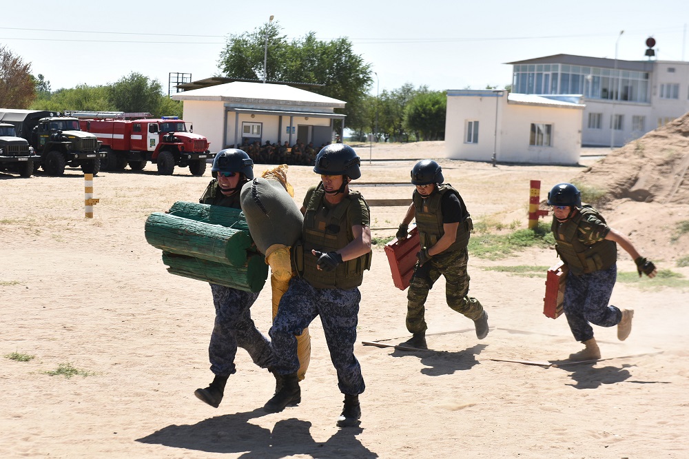 Tórt eldiń Ishki ister mınıstrleri arnaıy jasaq jaýyngerleriniń qabiletin baǵalady