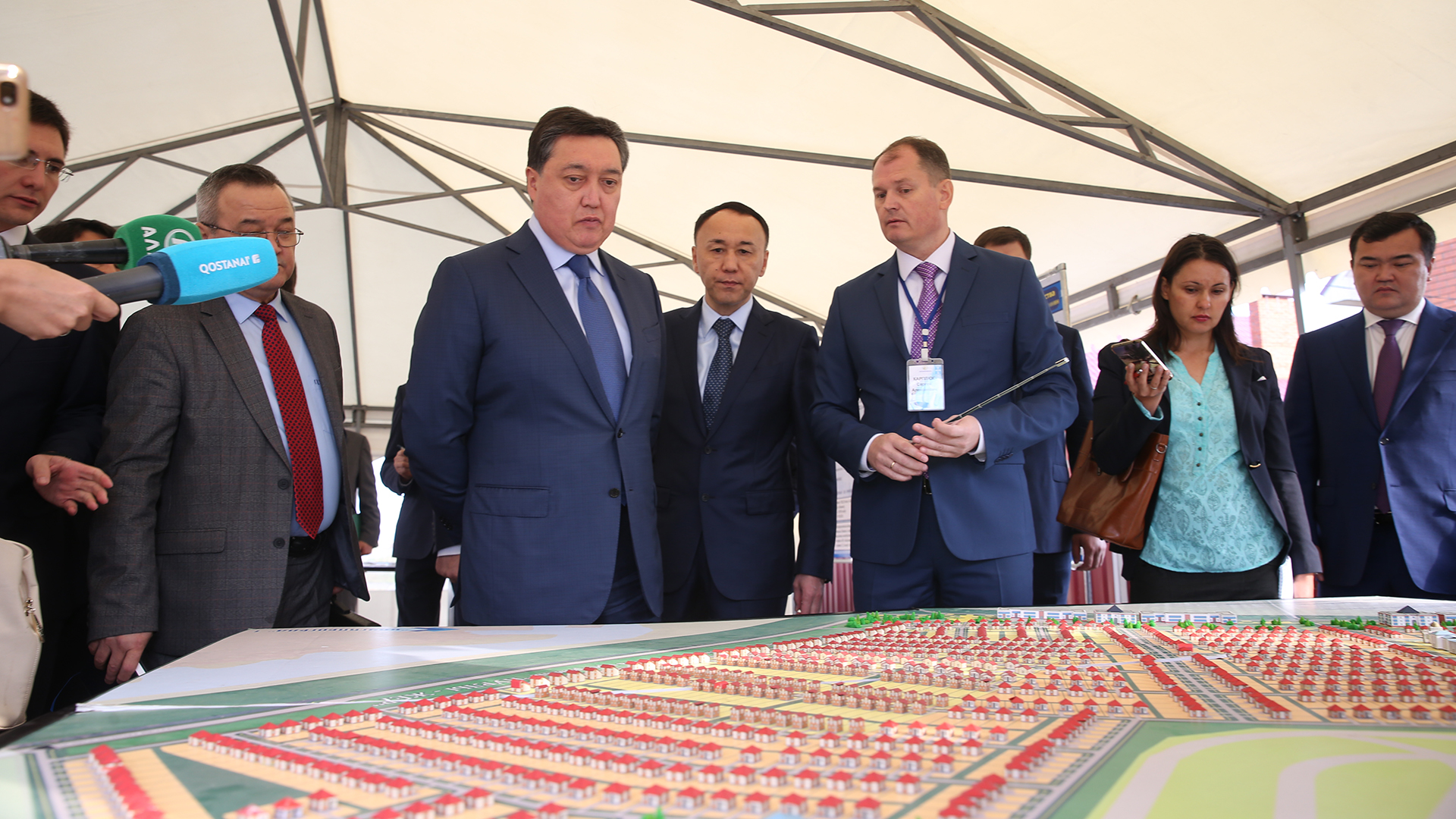 Asqar Mamın jumys saparymen Qostanaı oblysynda bolyp qaıtty