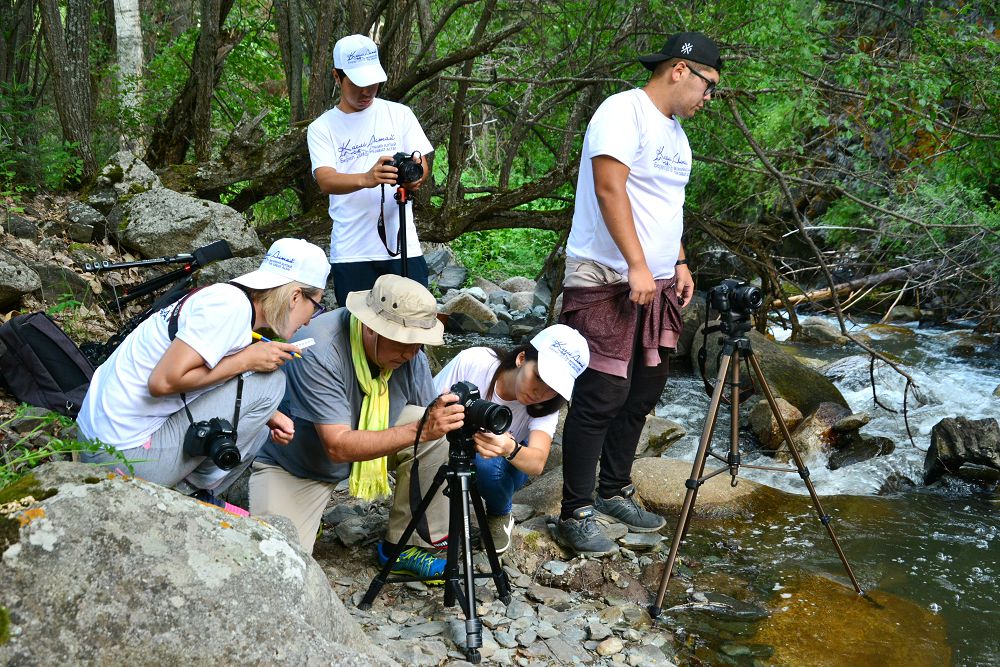Tór Altaıdy sýretke tartty