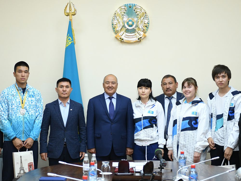 Buqaralyq sport – basty nazarda