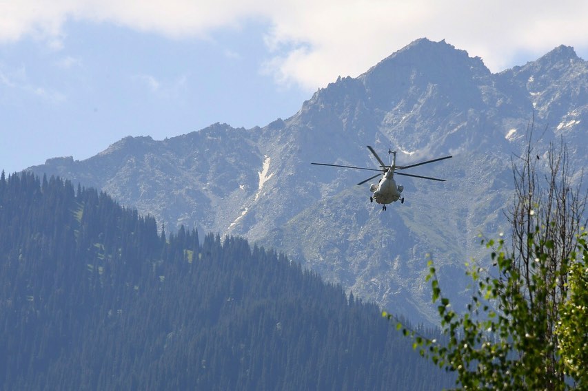 B.Saǵyntaev: Qyrǵyzstan taýlarynda qutqarý operasııasy jalǵasyp jatyr