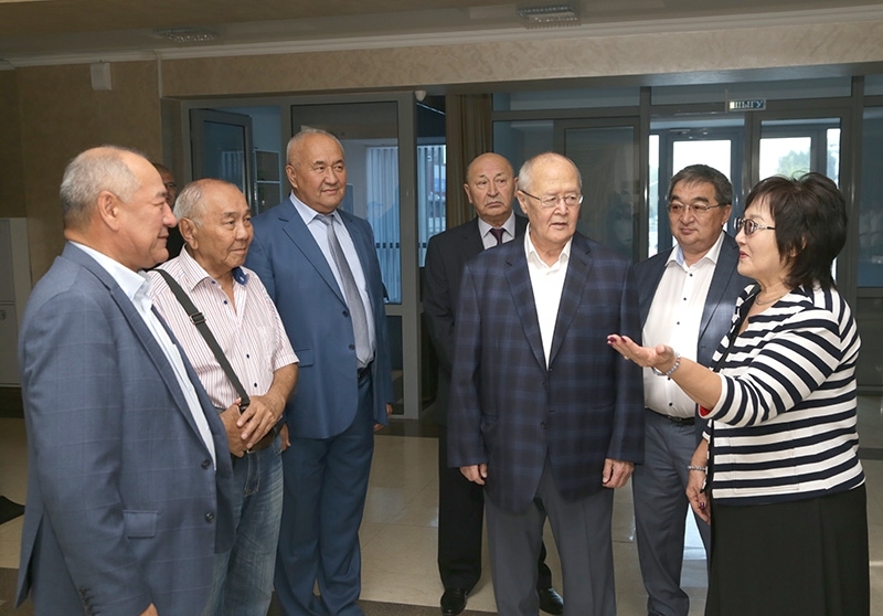 Qaraǵandyda «Tilder men mádenıetter dıalogy» forýmy ótti