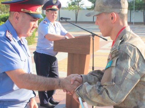 Qostanaılyq saqshylar úsh birdeı jarysta top jardy