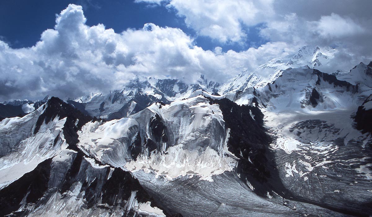 Almatylyq alpınısterdiń spýtnıktik telefondary óship tur - Almaty TJD