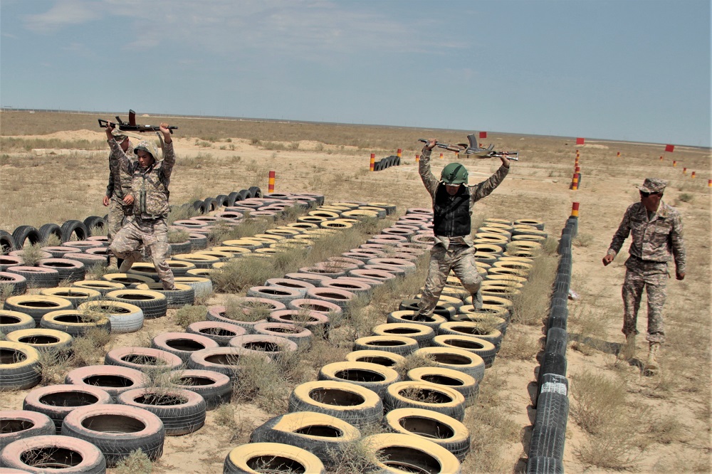 «Batys» óńirlik qolbasshylyǵynda  úzdik serjanttar anyqtaldy