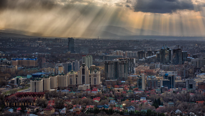 Naýryzbaı aýdanynyń turǵyndary tas úgitetin kásiporyndy jaýyp tastaýdy talap etýde