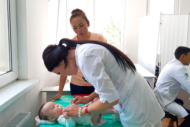 Almatyda 10 myńnan astam adam tegin medısınalyq baqylaýdan ótti