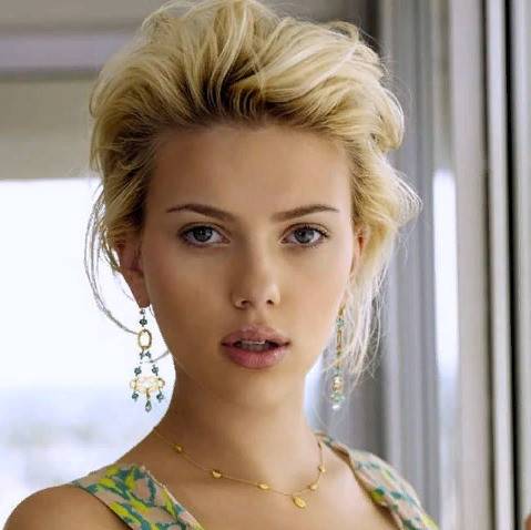 Skarlet Iohansson –  álemniń eń baı aktrısasy