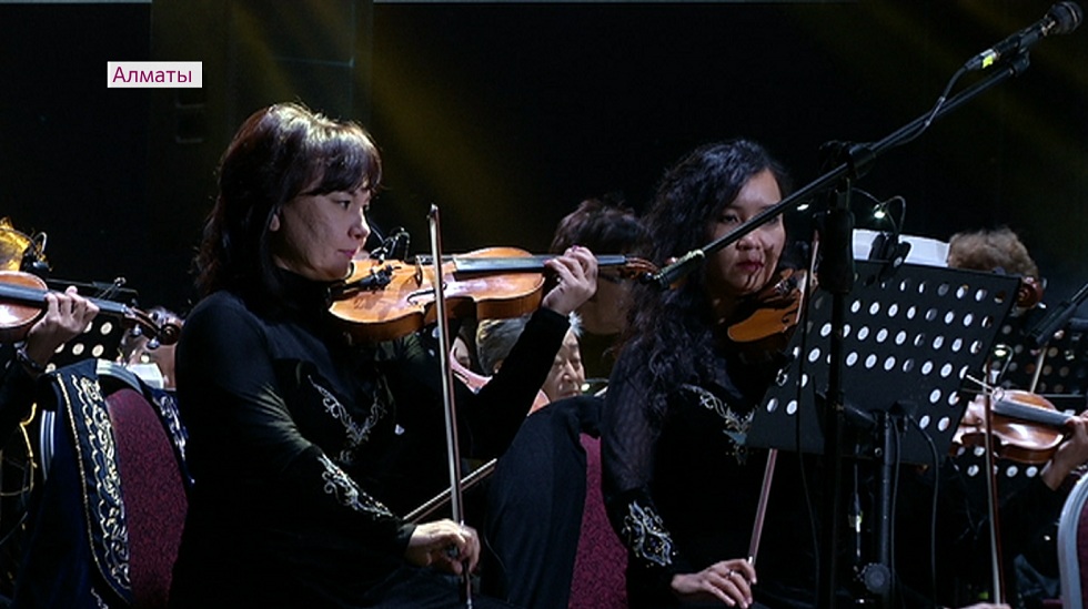 Kóktóbede álemdik klassıkalyq mýzyka jaýharlary shyrqaldy
