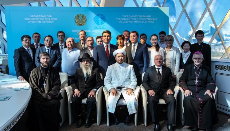 Dinı birlestikter ókilderiniń kezekti otyrysy ótti