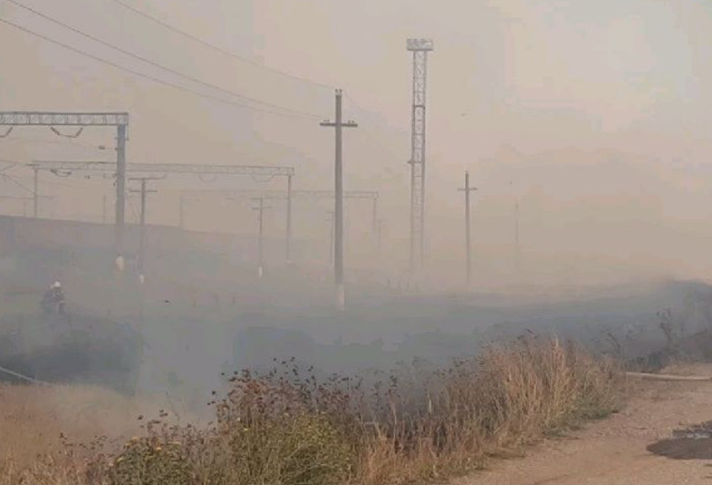 Temirtaýda júzdegen saıajaı úıi órtenip ketti