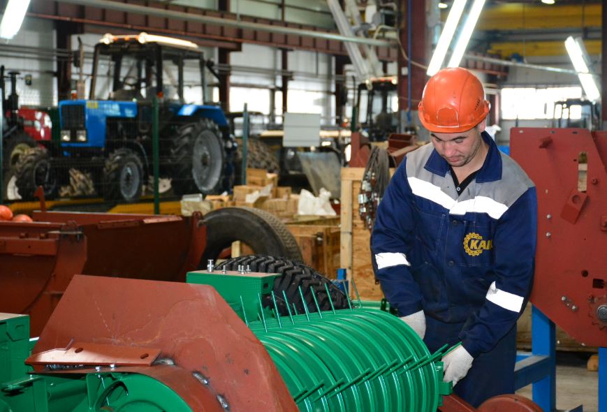 Aqtóbe oblysynda Qazaqstan munaıynyń 120 jyldyq  mereıtoıy atap ótildi