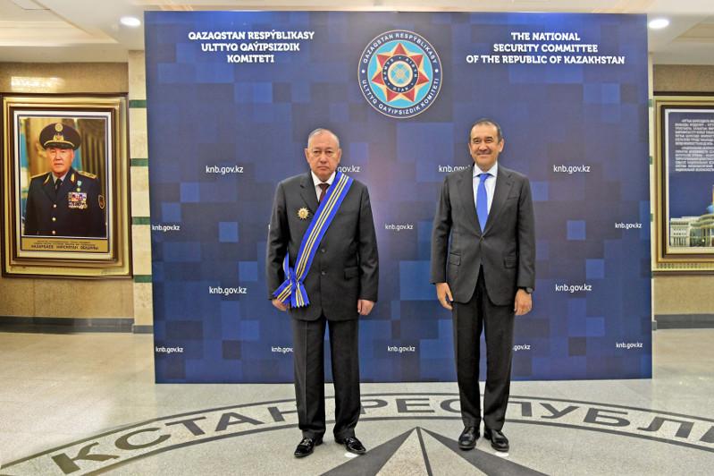 Sát Toqpaqbaev I dárejeli «Barys» ordenimen marapattaldy