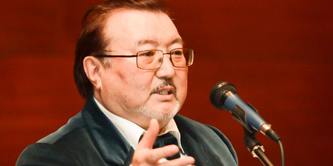 Ulyqbek Esdáýlet: Igilikti baǵytymen qundy