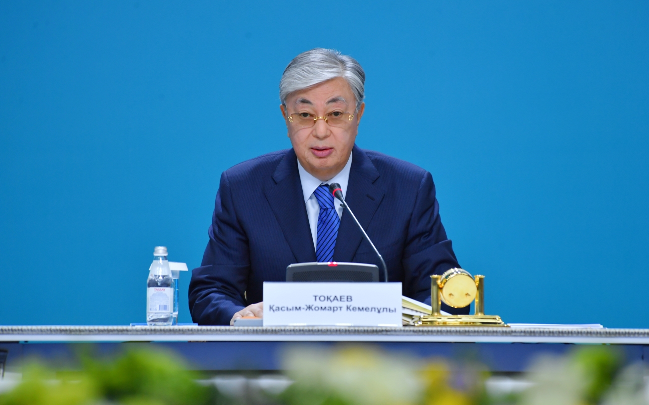 Memleket basshysy: Ákimdikter halyq úshin ashyq bolýy kerek