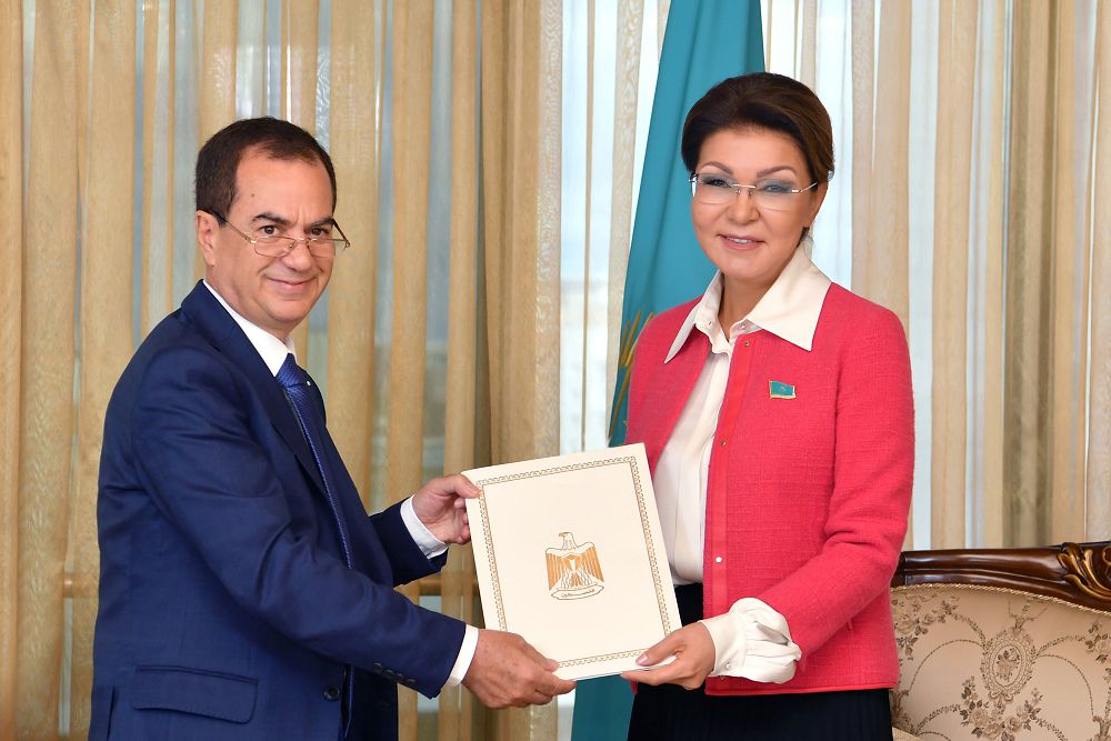 О́zekti máseleler beıbit jolmen sheshilgende utymdy