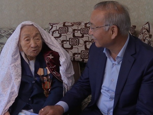 Qazaqstannyń eń qart turǵyny Almatyda turady