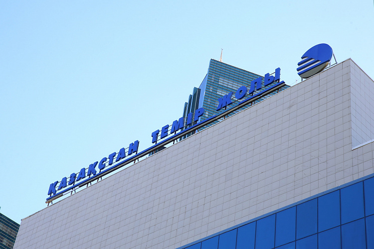 Shamalǵandaǵy apatta zardap shekken áıel QTJ qyzmetkeri bolyp shyqty