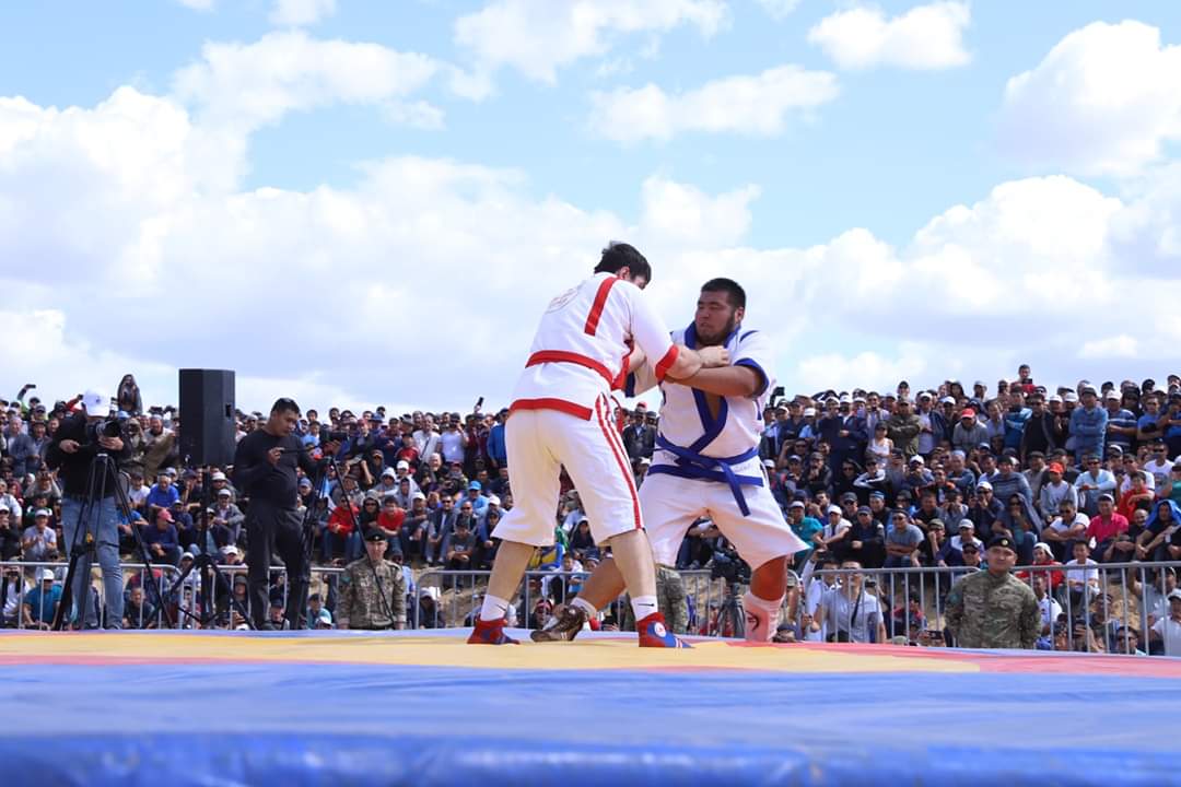 Palýan N. Jarylǵapov Aqtaýdan bir bólmeli páterge qol jetkizdi