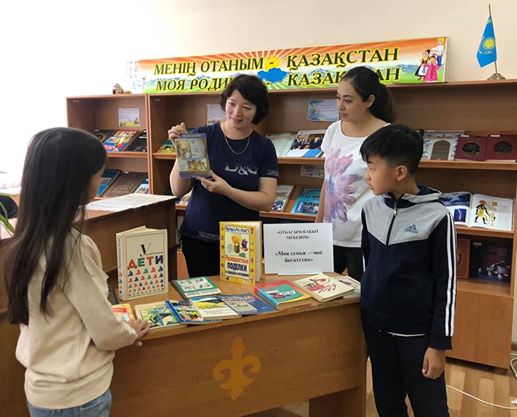 Almatyda Krylov kitaphanasynda jas oqyrmandarmen kezdesý ótti